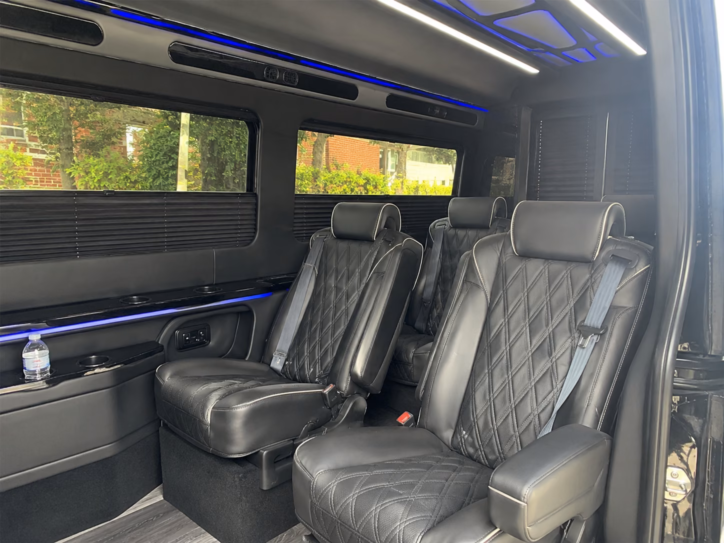 book a bus for your next wine tour 1