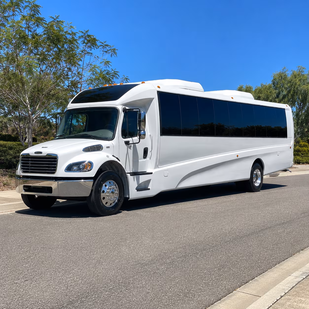 minibus rentals for richmond area prom groups