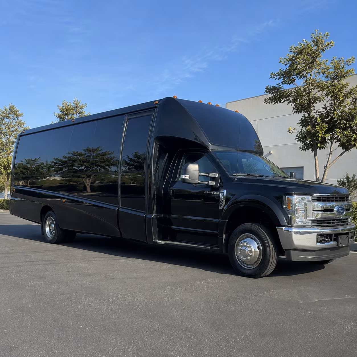 richmond new years eve party bus rental